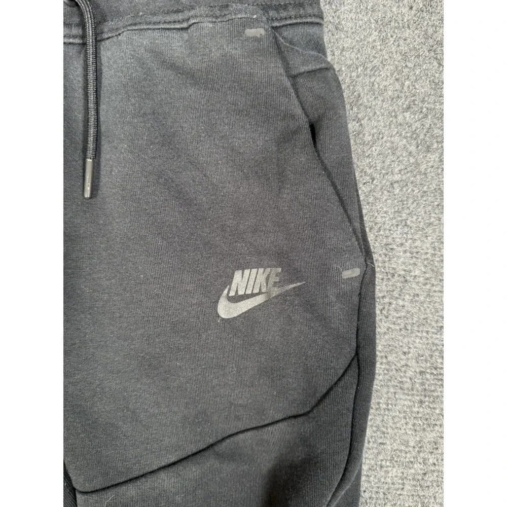 Nike Boys Tech Fleece Jogger Sweatpants Youth Size XS‎ Black CU9213-010